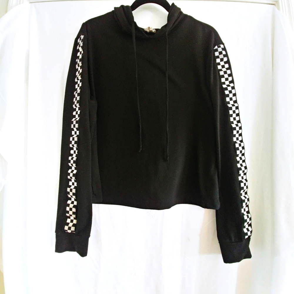 Dirtee Hooded Crop Sweatshirt